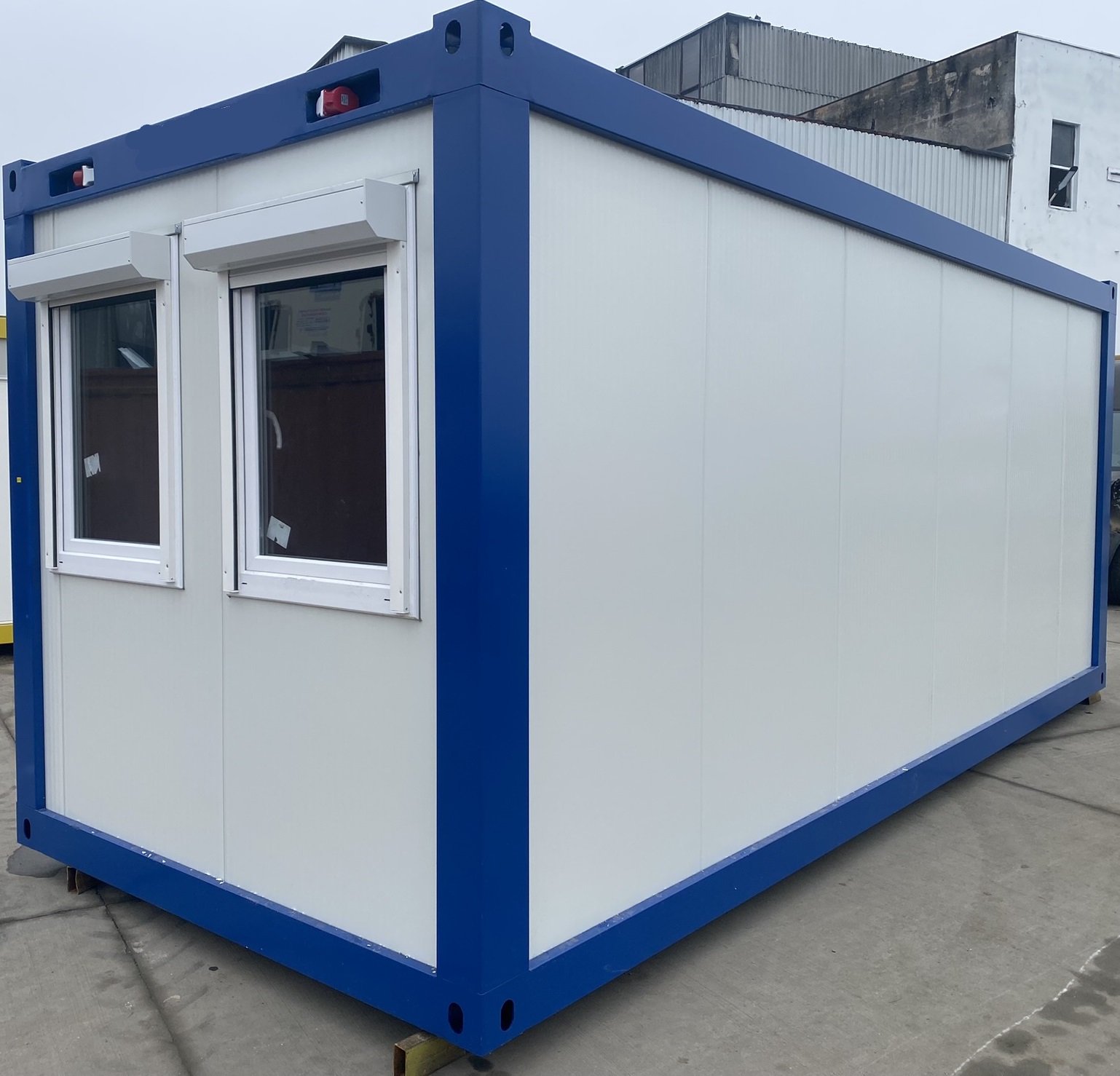 20' Office Container with minikitchen